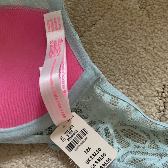 PINK NEW VS bra - Picture 3 of 4